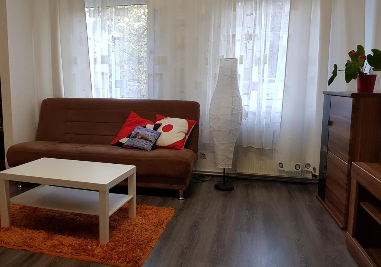 Grosse Ferienwohnung An Der Rheinpromenade Three Duisburg Quarto foto